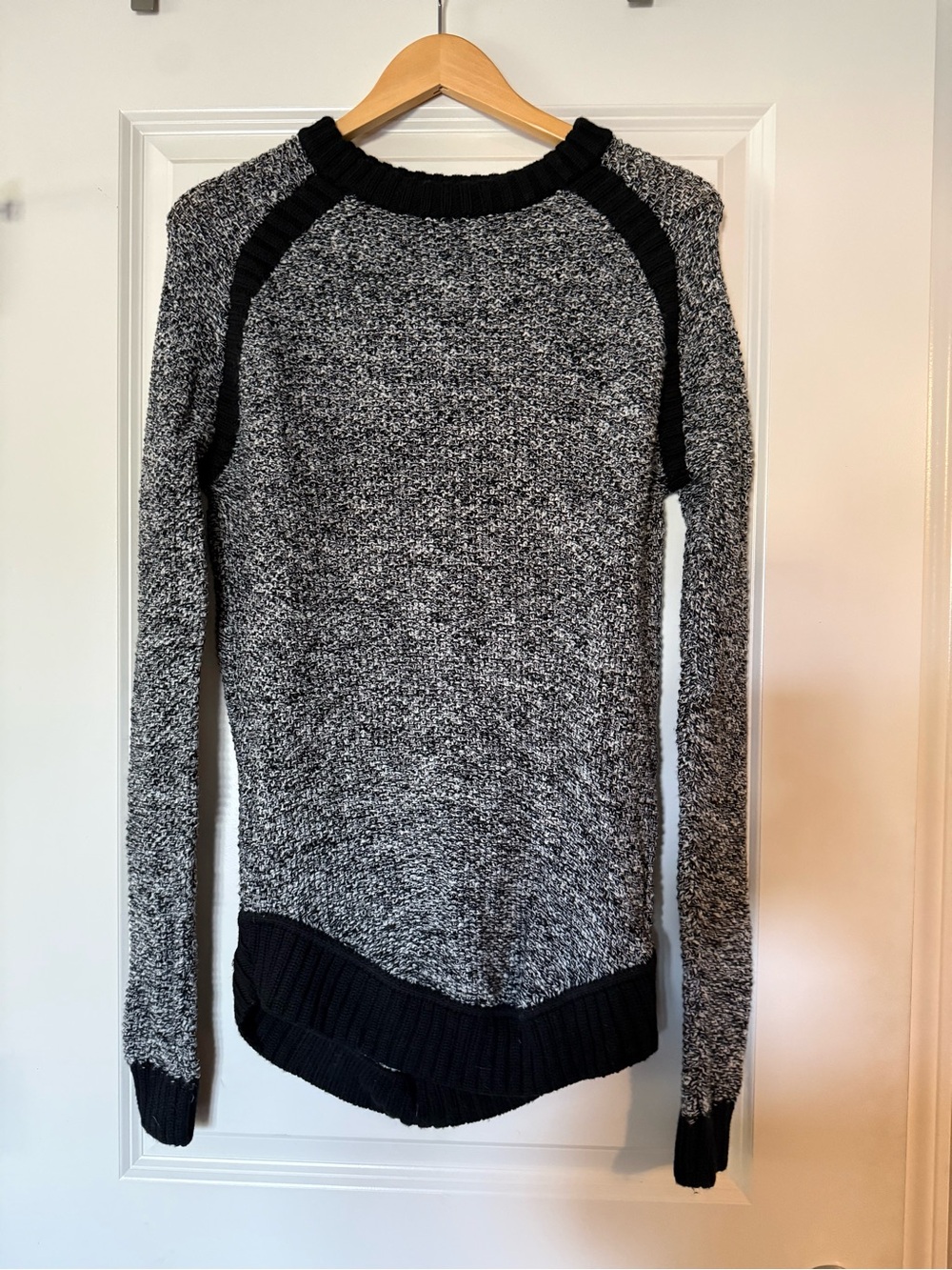 lululemon athletica Black and Gray Marled Crew Sweater